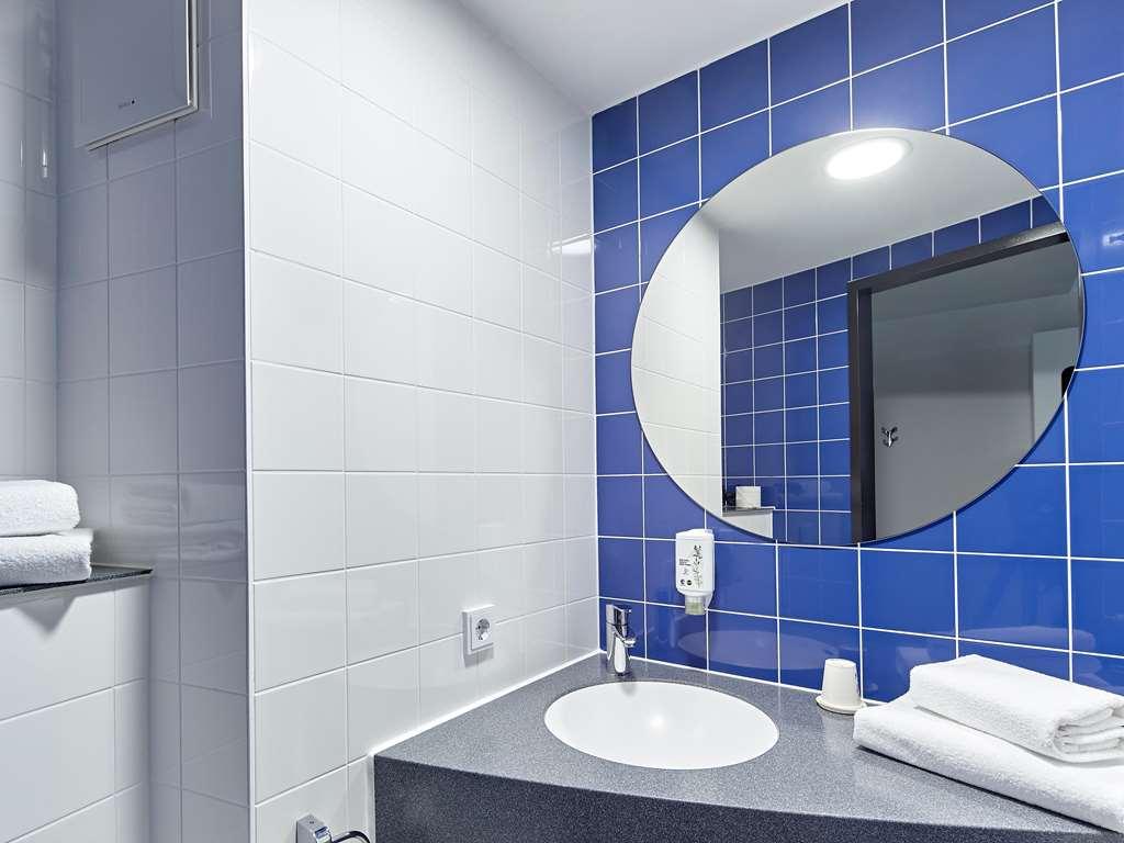 B&B Hotel Koeln-Troisdorf Quarto foto